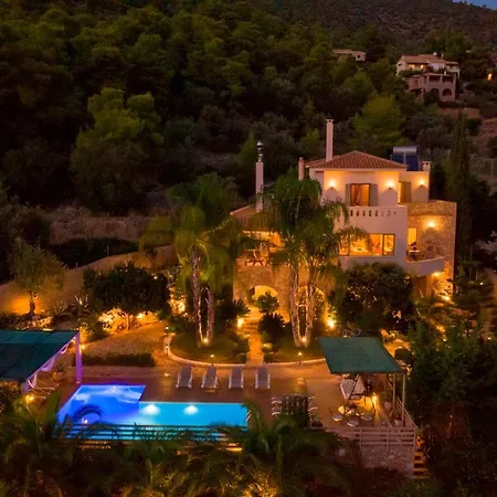 Maira Luxurious With Private Swimming Pool *