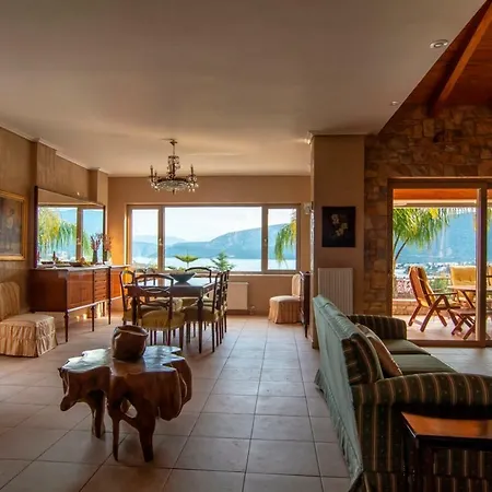 Maira Luxurious With Private Swimming Pool * Kórfos