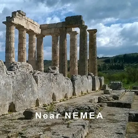 Maira Luxurious With Private Swimming Pool