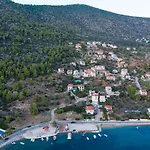 Maira Luxurious With Private Swimming Pool Villa *