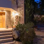 Villa Maira Luxurious With Private Swimming Pool Kórfos