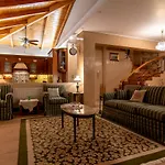 Villa Maira Luxurious With Private Swimming Pool