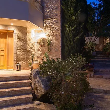 Villa Maira Luxurious With Private Swimming Pool Kórfos