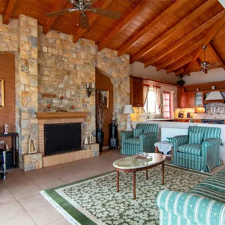 Villa Maira Luxurious With Private Swimming Pool Kórfos