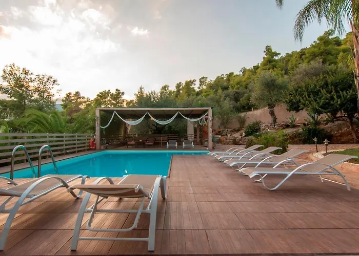 Maira Luxurious With Private Swimming Pool *