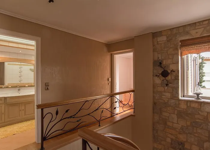 Maira Luxurious With Private Swimming Pool * Kórfos