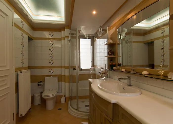 Maira Luxurious With Private Swimming Pool Villa