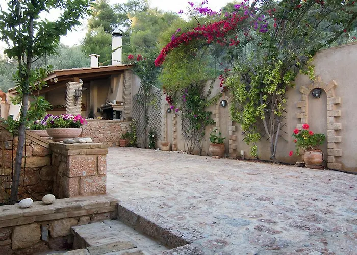 Maira Luxurious With Private Swimming Pool Villa Kórfos