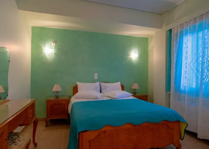 Maira Luxurious With Private Swimming Pool * Kórfos