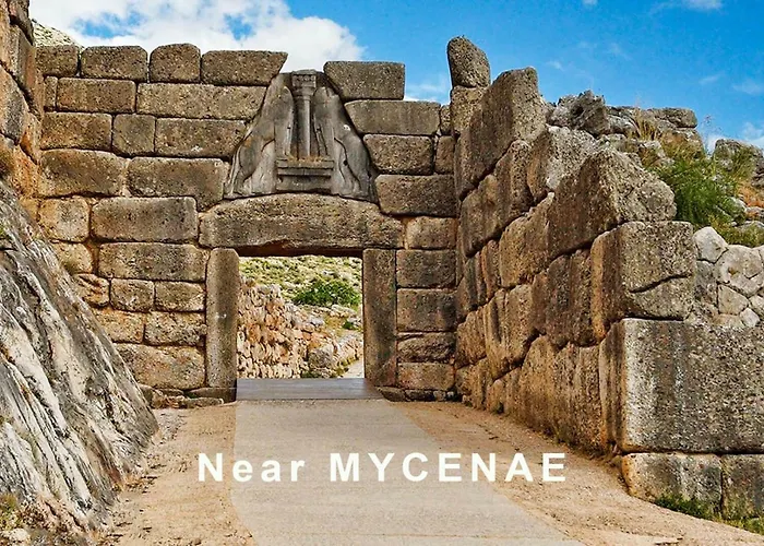 Maira Luxurious With Private Swimming Pool